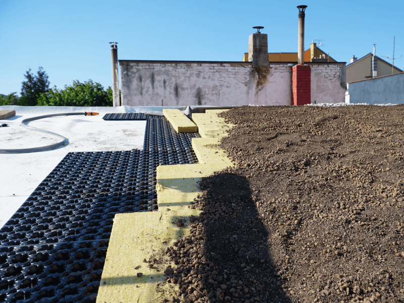 Showcase of our skilled workers on the roof