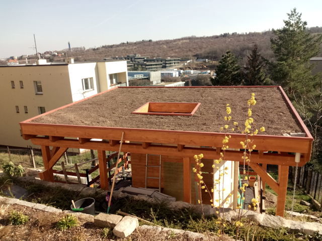 Ukázka realizace zelené střechy v Radlicích