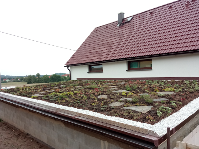 Ukázka realizace zelené střechy v Pozdatíně
